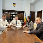 MEHEDINŢI / SE MODERNIZEAZĂ DJ 607 C – BAHNA – SEDIUL SALVAMONT. A FOST SEMNAT CONTRACTUL  DE FINANŢARE